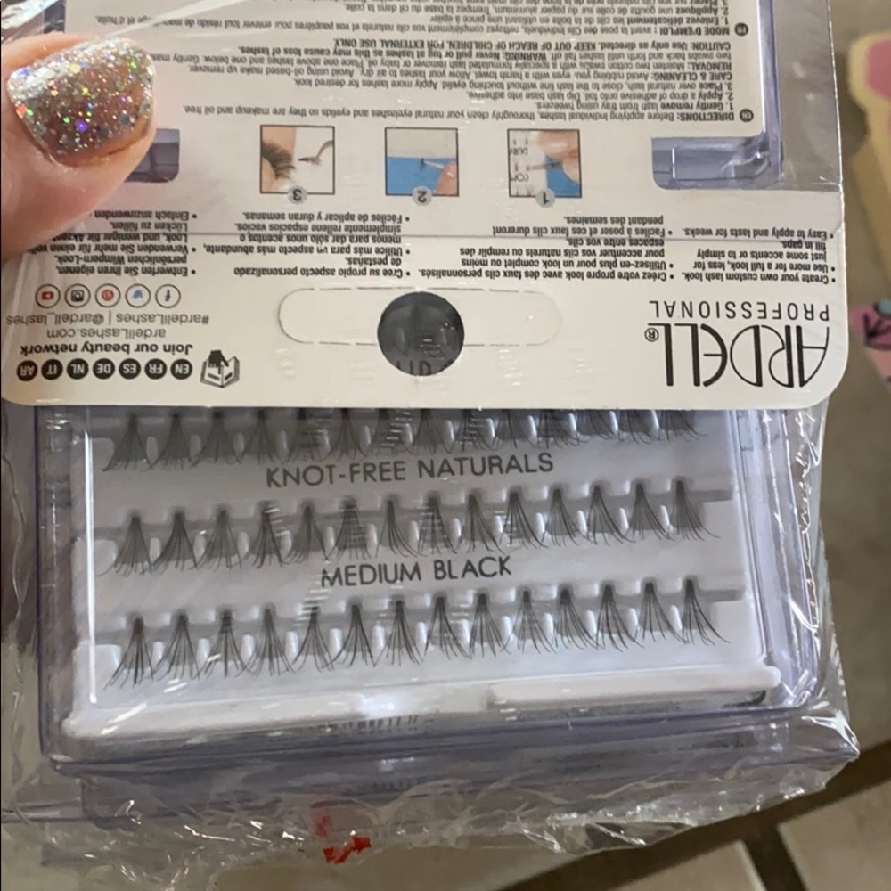 Lot of false eyelashes.. pack of Ardell singles - Picture 5 of 6